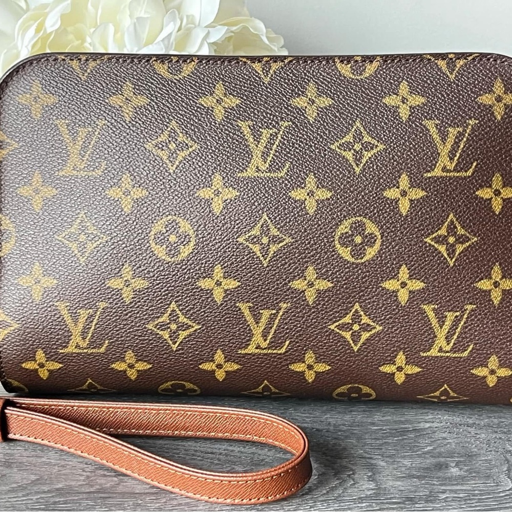 Louis Vuitton Monogram Wristlet